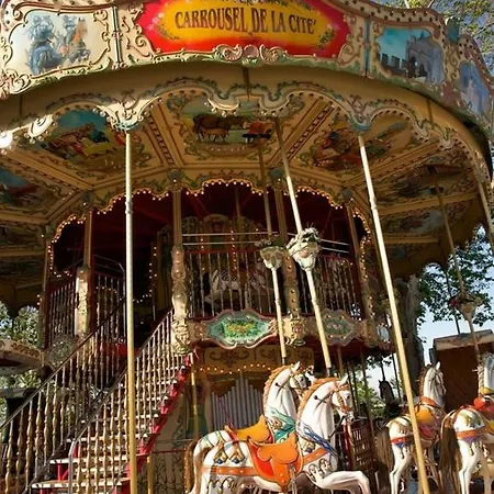 Dom wakacyjny La Bulle Familles Clim, Wifi, Airport Shuttle,tout A Pied *